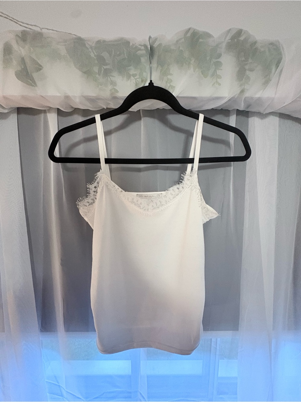 White Lace-Trim Spaghetti Strap Tank Top